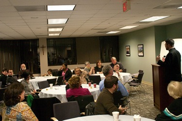 Leaders of the youth and young adult ministry of the Archdiocese of Boston gather at the Pastoral Center for an evening of networking and collaboration led by father Matt Williams of the Office for the New Evangelization of Youth and Young Adults.<br />
Pilot photo/ Neil W. McCabe 
