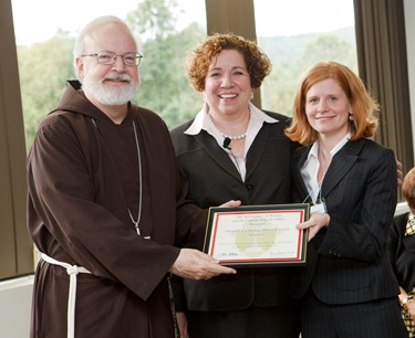 Secretary of Education and Superintendent of Schools for the Archdiocese of Boston Mary Grassa O’Neill and Cardinal Seán P. O’Malley host a “Celebration on Education” for principals and pastors at the archdiocese’s Pastoral Center Sept. 16, 2009.
Pilot photo/ Gregory L. Tracy
Secretary of Education and Superintendent of Schools for the Archdiocese of Boston Mary Grassa O’Neill and Cardinal Seán P. O’Malley host a “Celebration on Education” for principals and pastors at the archdiocese’s Pastoral Center Sept. 16, 2009.
Pilot photo/ Gregory L. Tracy