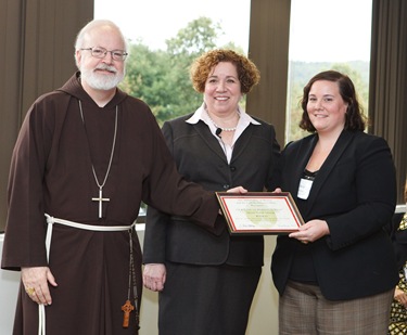 Secretary of Education and Superintendent of Schools for the Archdiocese of Boston Mary Grassa O’Neill and Cardinal Seán P. O’Malley host a “Celebration on Education” for principals and pastors at the archdiocese’s Pastoral Center Sept. 16, 2009.
Pilot photo/ Gregory L. Tracy
Secretary of Education and Superintendent of Schools for the Archdiocese of Boston Mary Grassa O’Neill and Cardinal Seán P. O’Malley host a “Celebration on Education” for principals and pastors at the archdiocese’s Pastoral Center Sept. 16, 2009.
Pilot photo/ Gregory L. Tracy
