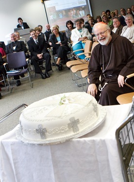 Secretary of Education and Superintendent of Schools for the Archdiocese of Boston Mary Grassa O’Neill and Cardinal Seán P. O’Malley host a “Celebration on Education” for principals and pastors at the archdiocese’s Pastoral Center Sept. 16, 2009.
Pilot photo/ Gregory L. Tracy
Secretary of Education and Superintendent of Schools for the Archdiocese of Boston Mary Grassa O’Neill and Cardinal Seán P. O’Malley host a “Celebration on Education” for principals and pastors at the archdiocese’s Pastoral Center Sept. 16, 2009.
Pilot photo/ Gregory L. Tracy