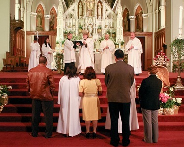 Cardinal Sean P. O'Malley celebrates the Easter Vigil April 23, 2011 at the Cathedral of the Holy Cross. Pilot photo by Jim Lockwood Cardinal Sean P. O'Malley celebrates the Easter Vigil April 23, 2011 at the Cathedral of the Holy Cross. Pilot photo by Jim Lockwood