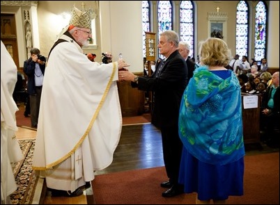 Cardinal O’Malley celebrates Mass at St. Edith Stein Church in Brockton to mark the 10th anniversary of Trinity Catholic Academy. Pilot photo/ Gregory L. Tracy 