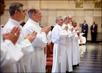 2018PermanentDeacons-GTracy-090