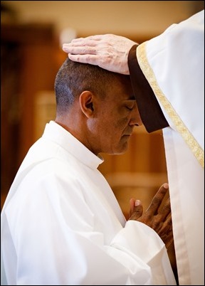 2018PermanentDeacons-GTracy-150