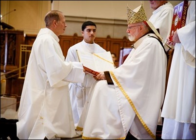 2018PermanentDeacons-GTracy-175