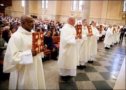 2018PermanentDeacons-GTracy-187